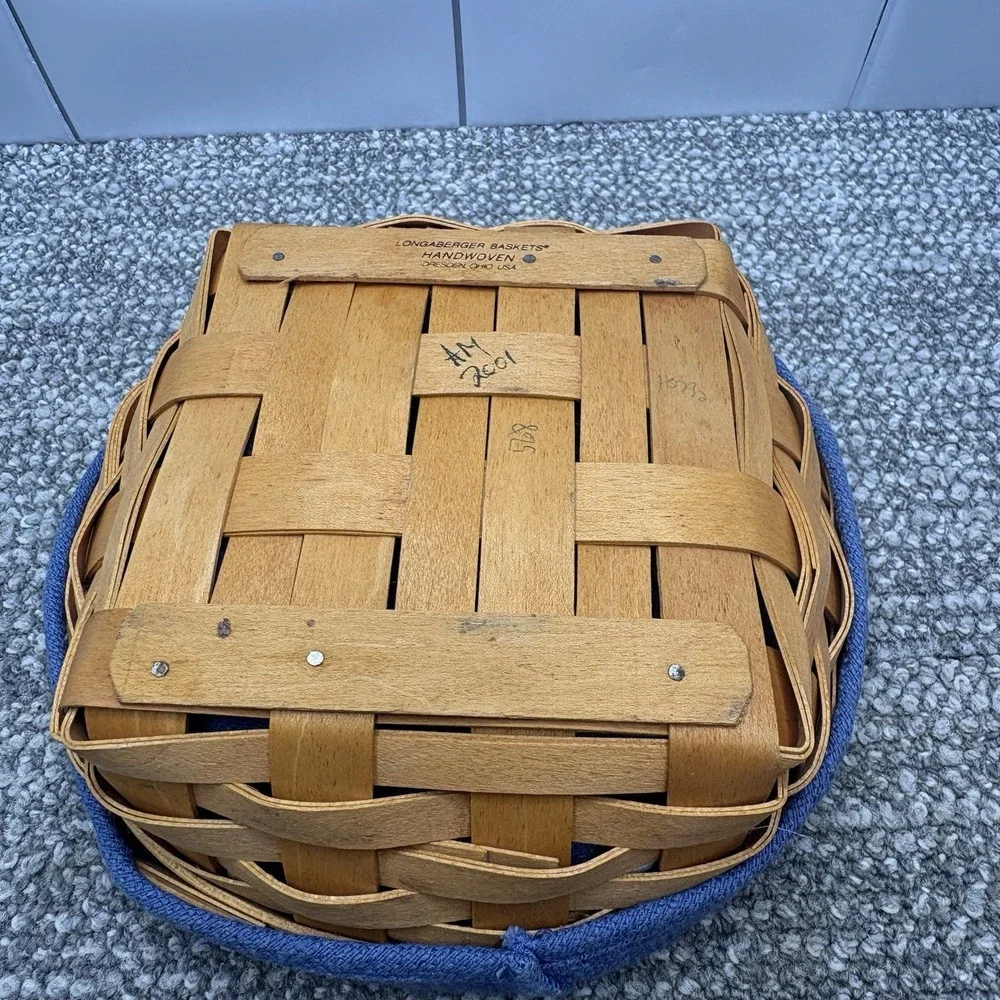 VTG Longaberger Small Catch All Basket w/Blue Fabric Liner Divided Protector